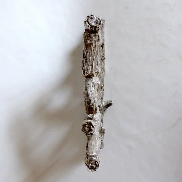 NEW 11.5” RUSTIC CHRISTMAS HOLIDAY NOEL TREE BRANCH RESIN SIGN CABIN FARMHOUSE - Picture 9 of 10